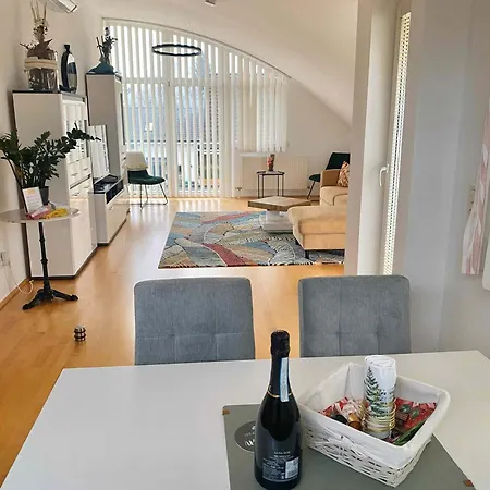 Casa Anna Leopoldskron * זלצבורג